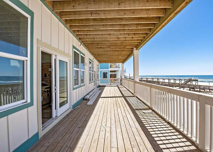 Breezy Shores East 7 Bedroom Holiday home *